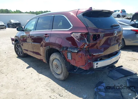 2018 Toyota Highlander Xle from USA, damaged, VIN 5TDJZRFH0JS859177